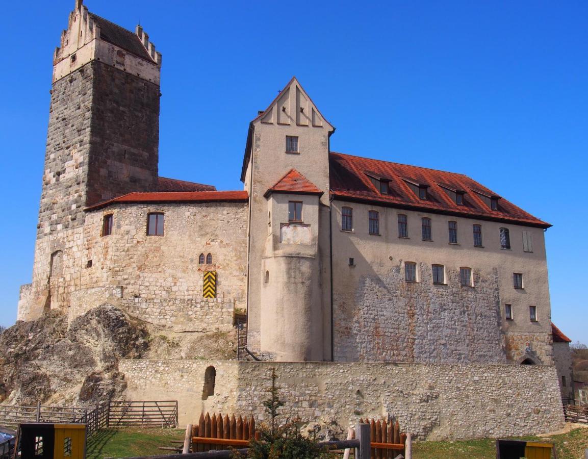 Burg Katzenstein Hotel Katzenstein  Eksteriør billede