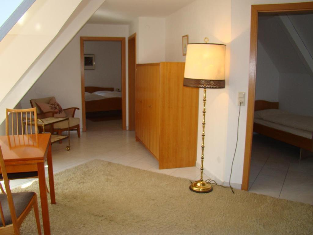 Burg Katzenstein Hotel Katzenstein  Værelse billede