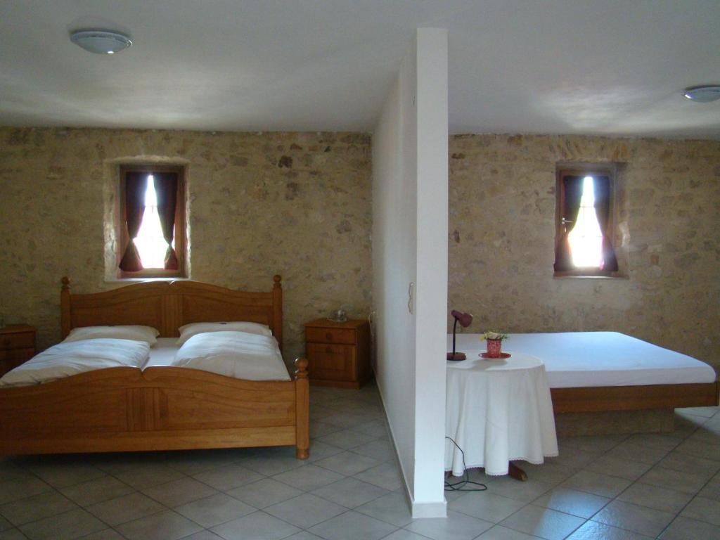 Burg Katzenstein Hotel Katzenstein  Værelse billede