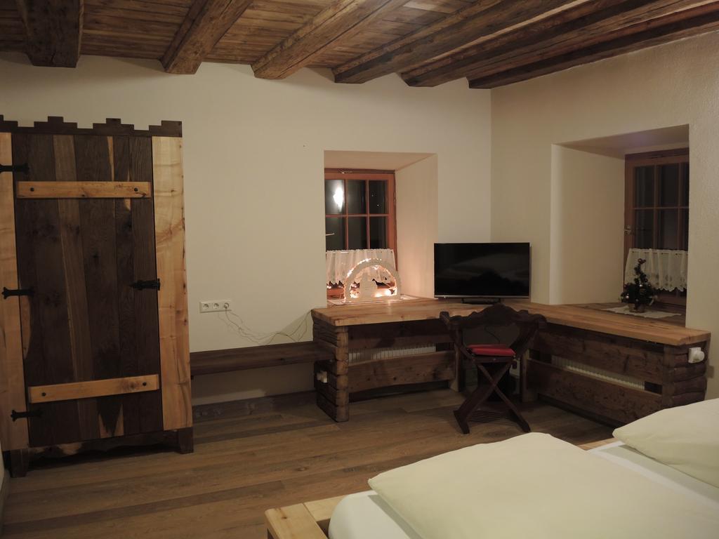 Burg Katzenstein Hotel Katzenstein  Eksteriør billede