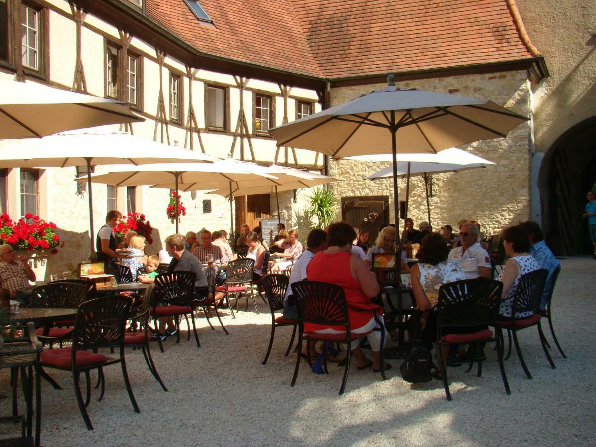 Burg Katzenstein Hotel Katzenstein  Eksteriør billede